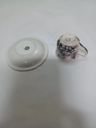 Chávena de café com pires