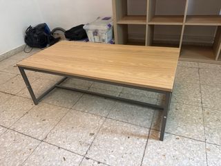 Mesa auxiliar baja madera y metal