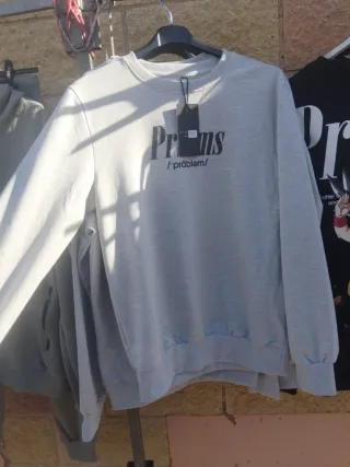 Sudadera Roja Prblms con Goku