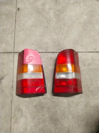 Piloto trasero derecho Vito 638