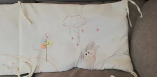 Chichonera cuna bordada con animales