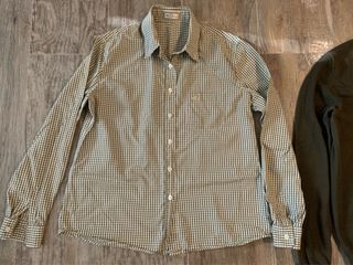 Conjunto T.M. Thomas Burberry y Zara verde oliva