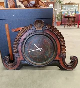 Reloj Talla Policromada S.XIX