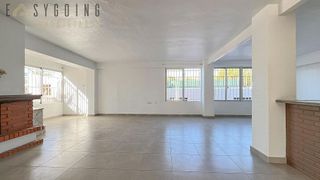 Chalet en venta en Peña de las Águilas en Elche