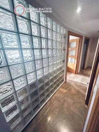 Piso en venta en Franciscanos en Albacete