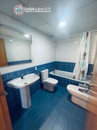 Piso en venta en Franciscanos en Albacete