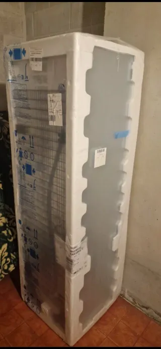 Congelador integrable Whirlpool WHSD18F013D1