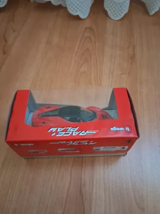 Bburago Ferrari Race & Play 1:43