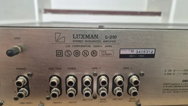 Amplificador Luxman L-210 Plata