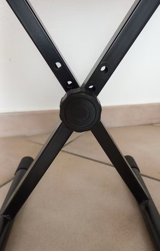 Panchetto PROEL EL30 regolabile nero – 15€