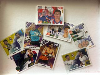 Lote 28 Cromos Fútbol Este 25/26 (12 Madrid/Barsa)
