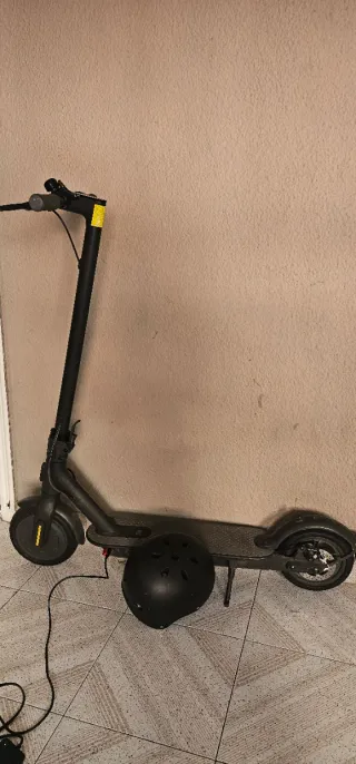 Patinete Eléctrico Xiaomi + Casco