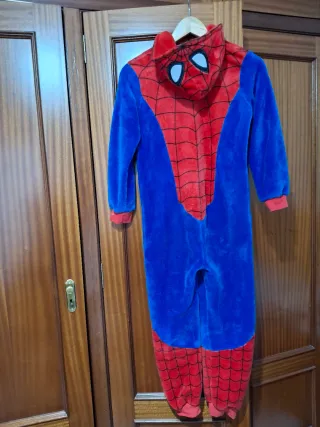 Pijama/disfraz spiderman de una pieza
