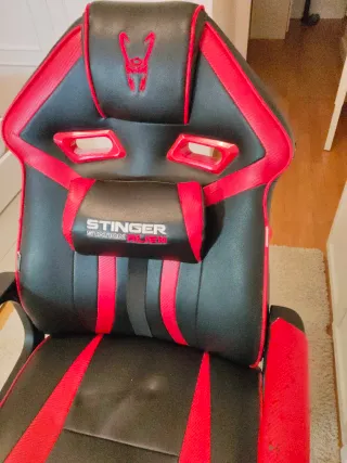 Silla Gamer STINGER Negra y Roja
