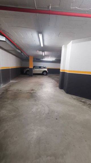 Garaje en alquiler en Centre en Sabadell
