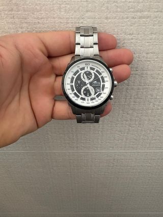 Reloj Lotus