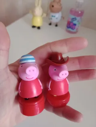 PEPPA PIG PATINADORA + REGALOS, FIGURAS...