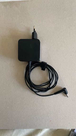 Portátil Lenovo Negro/Gris acabado mate