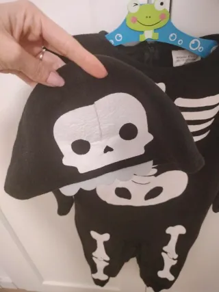 Disfraz esqueleto infantil con capucha