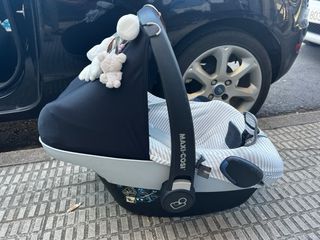 Maxi Cosi Grupo 0 + Isofix 2wayfix de bebe confort