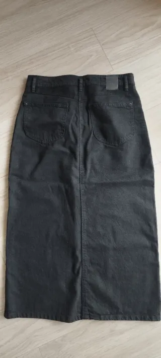 Falda vaquera negra Lefties