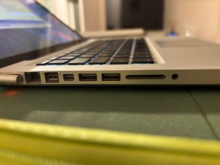 MacBook Pro mid 2010, 13" - 4GB RAM - 250GB HD