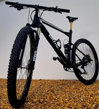 29"Mountain bike full suspensión carbon