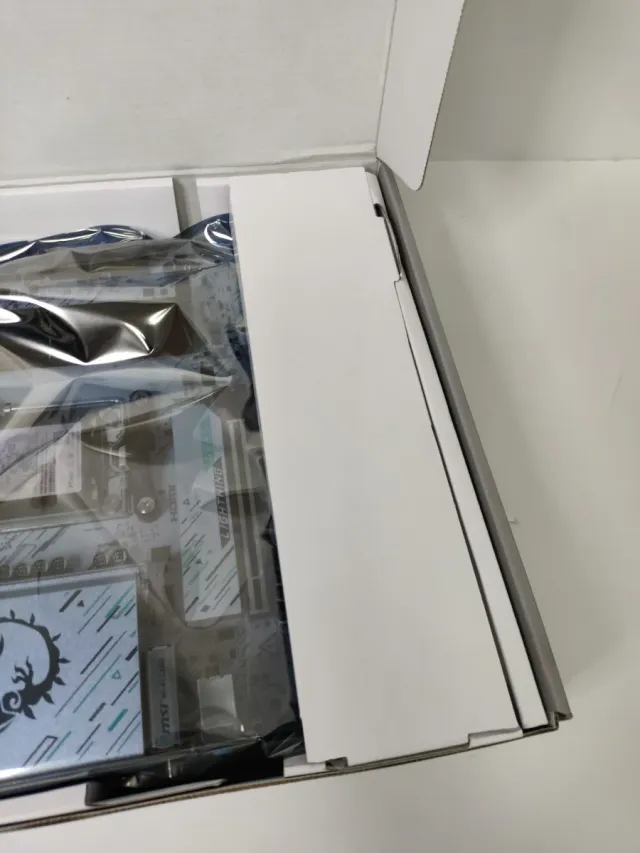 MSI B850M Gaming Plus WiFi Placa Base mATX