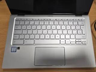 ASUS Chromebook C434T Core m3 + 256GB + Samsonite