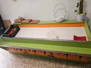 Frutero grande y amplio para negocio