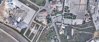 Nave industrial en venta en La Paz en Alcalá de Guadaira