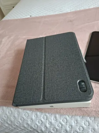iPad Air 4 128GB Plata + Funda Teclado