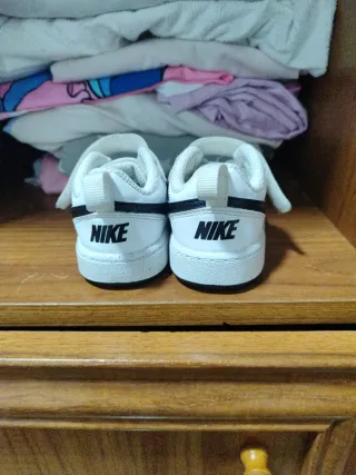 Zapatillas Nike Blancas Bebé Velcro.No hago envíos