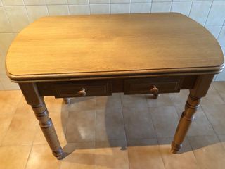 Mesa extensible de madera