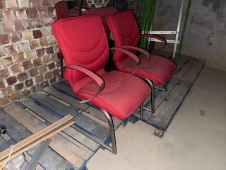Sillas de conferencia rojas (pack 2)