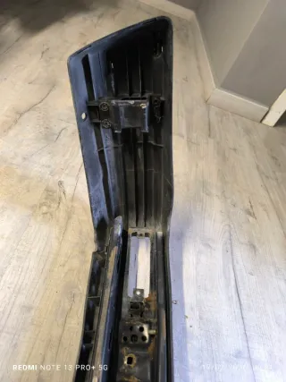 Paragolpes delantero estrecho de Vw Golf  Mk2