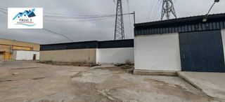 Nave industrial en venta en La Paz en Alcalá de Guadaira