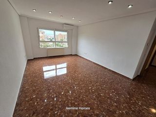 Piso en alquiler en El Cabanyal- El Canyamelar en Valencia