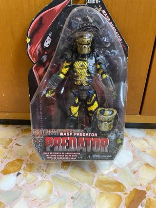 Neca Big Red Predator and wasp predator Figure