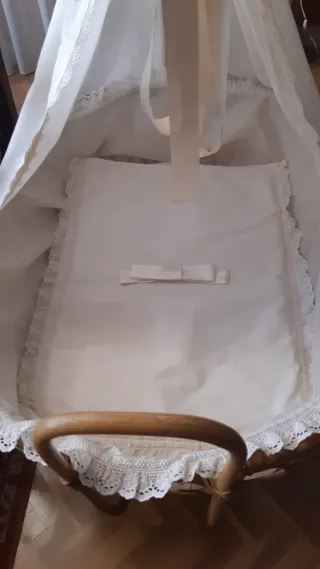 Moisés de bebé de mimbre