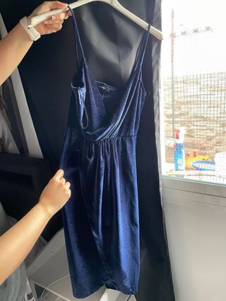 Vestido Terciopelo Azul Stradivarius