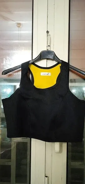 Top fitness Andou nero e giallo