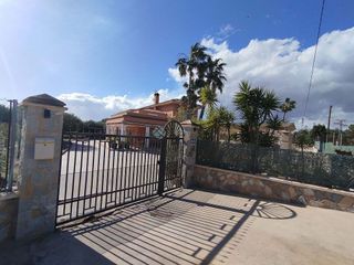 Chalet en venta en Perleta - Maitino en Elche