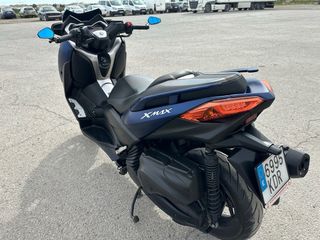 Yamaha XMAX 400