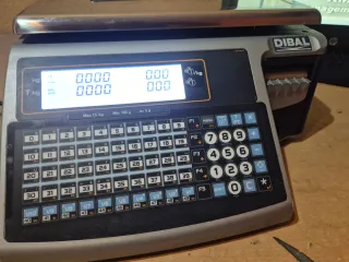 Balanza etiquetadora Dibal Mistral pegatinas.