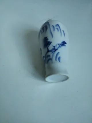 Jarrón chino azul y blanco