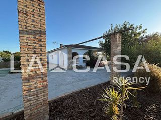 Chalet en venta en Montequinto en Dos Hermanas