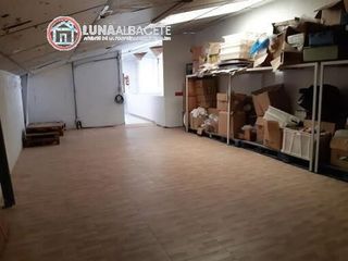 Nave industrial en venta en Santa Cruz - Industria - Polígono Campollano en Albacete
