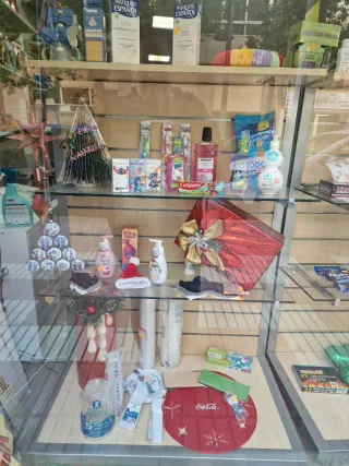 4 Góndolas de Exhibición PESO 69 Kg Aprox