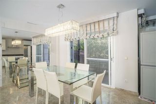 Piso en venta en Los Naranjos - Las Brisas en Marbella
